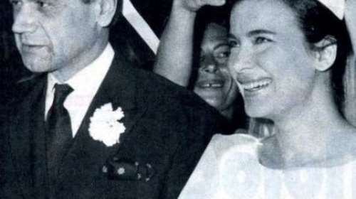 Καρέζη-Χατζηφωτίου: Σπάνιες φωτό από τον χλιδάτο γάμο τους στη Φιλοθέη - Το απόλυτο κοσμικό γεγονός της εποχής