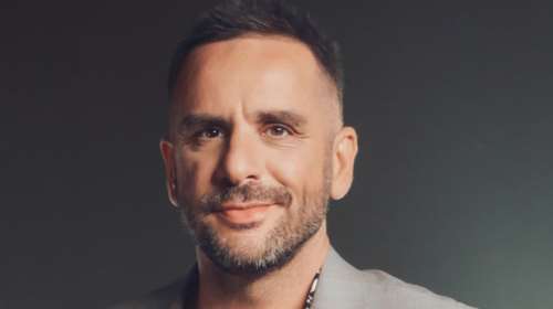 Παναγιώτης Τσακαλάκος: Ο νικητής του Greek Idol 2 υποψήφιος στις προκριματικές του ΣΥΡΙΖΑ για τις ευρωεκλογές