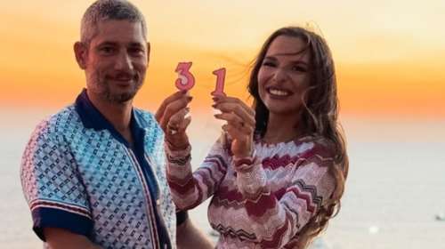 Εριέττα Κούρκουλου Λάτση - Βύρων Βασιλειάδης: Οικογενειακή απόδραση στη Μάνη - Η τρυφερή φωτογραφία με τους γιους τους