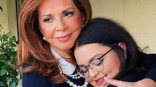 Μαριτίνα Ντενίση: Έκλεισε τα 21 και η Μιμή Ντενίση δημοσίευσε μια άγνωστη φωτογραφία τους