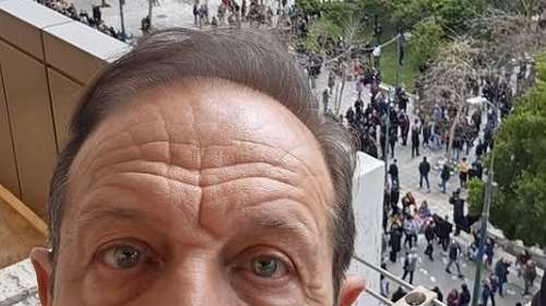 Τέμπη: Μπιμπίλας για συγκέντρωση - &quot;Η στιγμή που άρχισαν τα προβοκατόρικα επεισόδια, ντροπή σε αυτούς που ελέγχουν παρακρατικούς&quot;