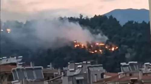 Υπο έλεγχο η πυρκαγιά στον λόφο Κουλά στις Σέρρες: Μήνυμα του 112 για ετοιμότητα των κατοίκων