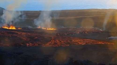 Ισλανδία: Νέα έκρηξη ηφαιστείου - Εκκενώθηκε ξανά το Γκρίνταβικ - Εντυπωσιακές εικόνες [Βίντεο]