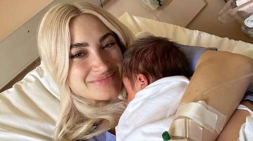 Ιωάννα Τούνη: Οι δυσκολίες που είχε στη γέννα - &#39;&#39;Προσπαθούσα 20 ώρες για φυσιολογικό τοκετό, ανέβασα πυρετό&#39;&#39;