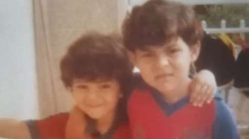 Λεωνίδας Κουτσόπουλος: Μπαίνει και στο ποδόσφαιρο ο &quot;Θείος&quot; - Η φωτογραφία από τα παιδικά του χρόνια [Εικόνα]