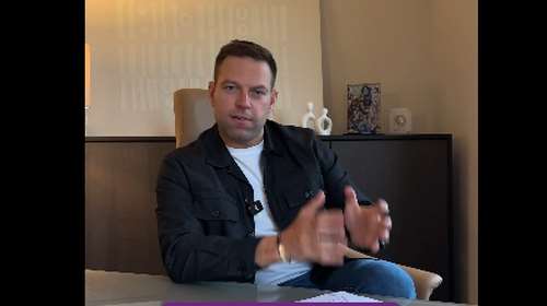 O Κασσελάκης αποκαλύπτει &quot;τρύπα&quot; στο Πόθεν &#39;Εσχες Αυγενάκη: Σκιώδης εταιρεία αγόρασε το ακίνητό του για 580.000 ευρώ