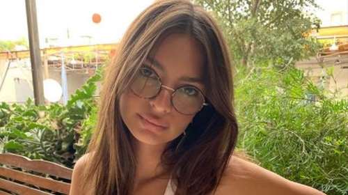 Έμιλι Ραταϊκόφσκι: Σοκάρει η καταγγελία της για φωτογράφο - &quot;Ένιωσα τα δάχτυλά του μέσα μου&quot;