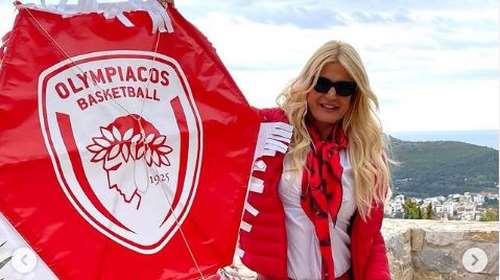 Μαρίνα Πατούλη: Με χαρταετό του Ολυμπιακού γιόρτασε τα Κούλουμα [Εικόνα]