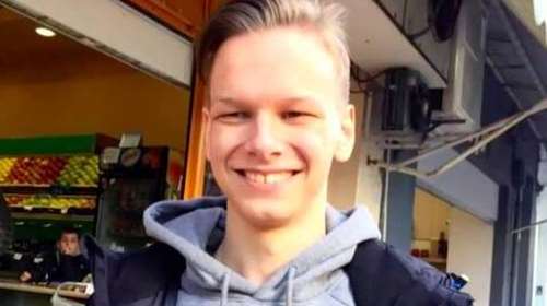 Δημήτρης Καρακώστας: Τι είπε ο πρωθυπουργός στον μαθητή που έχασε τους γονείς του από κορονοϊό και αρίστευσε στις Πανελλήνιες