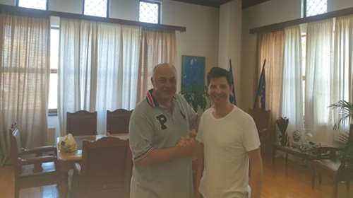 Νέα επιχειρηματική κίνηση για τον Ρουβά στον Βόλο - Η φωτογραφία με τον Μπέο