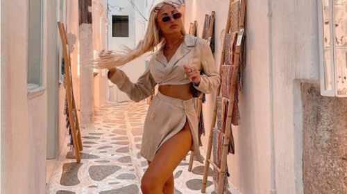 Ιωάννα Τούνη: Μας συστήνει την καλλονή αδερφή της - Εκπληκτική η ομοιότητά τους [βίντεο]