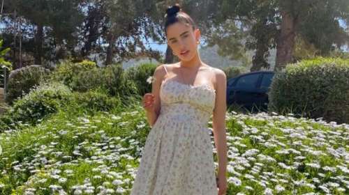 Βαδίζει στον 9ο μήνα της εγκυμοσύνης η Έλενα Τσαγκρινού - Δείτε πώς περνάει το χρόνο της λίγο πριν γεννήσει [εικόνες]