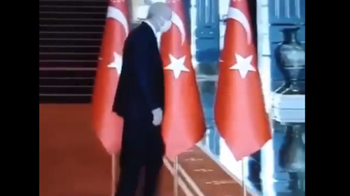 Βίντεο σοκ δείχνει τον Ερντογάν να σέρνει τα πόδια του - Τι συμβαίνει με την υγεία του;