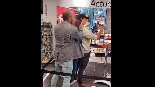 Βέλγιο: Εριξαν... τάρτα στο πρόσωπο του επικεφαλής του κόμματος MR [βίντεο]