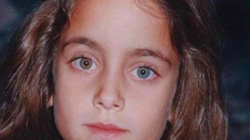 Αυτό το μικρό κοριτσάκι είναι πασίγνωστη και κούκλα Ελληνίδα - Την αναγνωρίζετε;