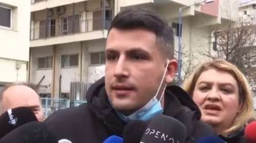 Τραγωδία στα Τέμπη: "Έχασε" πατέρα και 15χρονο αδερφό - Η οργή για την εταιρεία και η αναφορά στον σταθμάρχη [βίντεο]