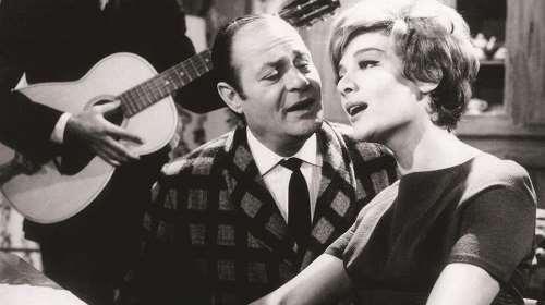 Vintage φωτογραφία: Ο Λάμπρος Κωνσταντάρας, στην πρώτη του κινηματογραφική εμφάνιση, 26 ετών