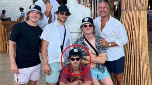 Τραγωδία στα Σπάτα: Άφαντοι οι φίλοι του 22χρονου Τζακ - Τους ψάχνουν οι Αρχές, ενώ αυτοί μιλούν συνεχώς στα βρετανικά ΜΜΕ [Βίντεο]