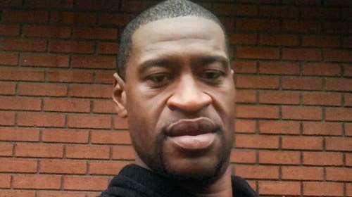 ΗΠΑ: Επιτροπή προτείνει να δοθεί χάρη μετά θάνατον στον Τζορτζ Φλόιντ για μια καταδίκη του 2004