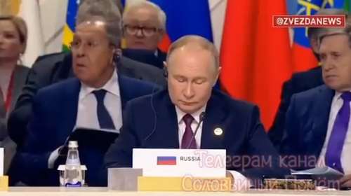 Viral τα... γαλλικά του Λαβρόφ στη Σύνοδο των BRICS: Τον πάτησαν στο πόδι και άρχισε να βρίζει [βίντεο]