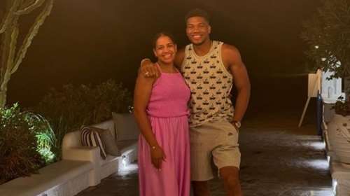 Γιάννης Αντετοκούνμπο: Το τεράστιο φιλοδώρημα που άφησε μαζί με ένα... ζευγάρι παπούτσια σε μαγαζί στη Μύκονο