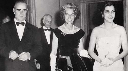 Οταν η Αμαλία Μεγαπάνου επισκέφθηκε με τον Καραμανλή τη Ρώμη και καθήλωσε με την εμφάνισή της [εικόνα]