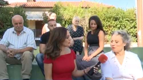 Βάσεις 2020: Γιαγιά με 4 εγγόνια πέρασε πρώτη στο τμήμα Πολιτικής Επιστήμης και Ιστορίας [βίντεο]