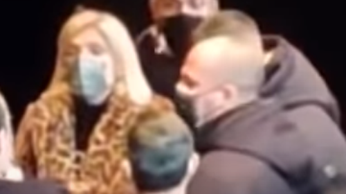 Αμετανόητη η Σάσα Σταμάτη για το &quot;ντου&quot; στον Ζαραλίκο: Δεν ανέχομαι σάτιρα για τη Μάνδρα - Δεν κυκλοφορώ με μπράβους