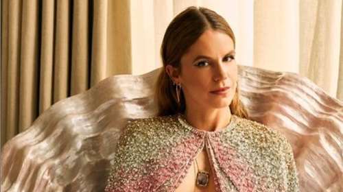 Ευγενία Νιάρχου: Το απίθανο ροζ κοκτέιλ φόρεμα και η βόλτα στο Μονακό