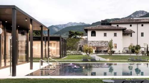 Monastero Arx Vivendi: Το μοναστήρι του 17ου αιώνα που έγινε ξενοδοχείο κοντά στη λίμνη Γκάρντα της Ιταλίας