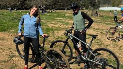 Κυριάκος Μητσοτάκης: Η Καθαρά Δευτέρα του πρωθυπουργού - Με την κόρη του, Δάφνη, και το ποδήλατο [Εικόνα]