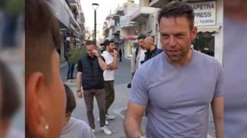 "Οι αστυνομικοί του Μητσοτάκη μας έσπρωχναν": Η απάντηση Κασσελάκη σε όσα του είπε νεαρός μαθητής στην Κρήτη