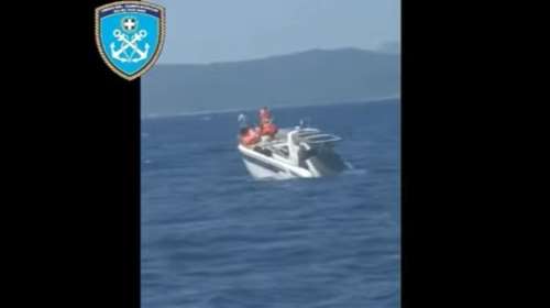 Διάσωση 8 ατόμων από ταχύπλοο που βυθιζόταν μεταξύ Πειραιά και Αίγινας [βίντεο]