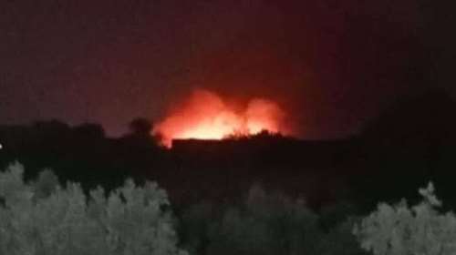 Φωτιά στην περιοχή Τούτουλη στα Μέγαρα - Ισχυρές δυνάμεις στο σημείο