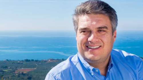 Τι απαντά ο βουλευτής ΝΔ που παραβίασε τα μέτρα του κορονοϊού και του επιβλήθηκε πρόστιμο- Τι συνέβη στο ξενοδοχείο