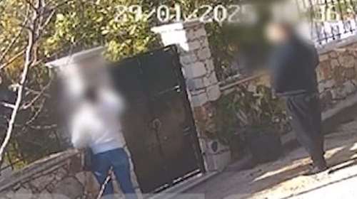 Βίντεο-ντοκουμέντο από τη  σπείρα που &quot;άδειαζε&quot; σπίτια στην Αττική: Χτυπούσαν τα κουδούνια και δρούσαν μόνο το πρωί