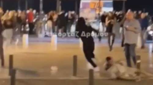 Θεσσαλονίκη: Καρέ - καρέ η στιγμή της άγριας επίθεσης σε νεαρό στην πλατεία Αριστοτέλους [βίντεο]