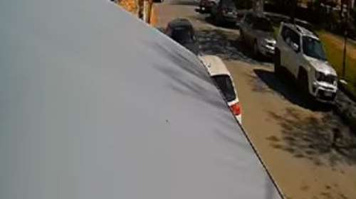 Λάρισα - Παράσυρση του 3χρονου: Βίντεο ντοκουμέντο από τη στιγμή που αυτοκίνητο χτυπά το παιδάκι - ΣΚΛΗΡΕΣ ΕΙΚΟΝΕΣ