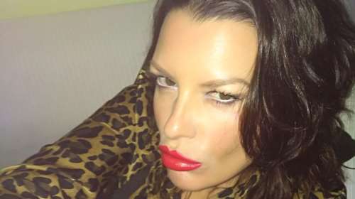 Ιωάννα Κουσκούση: Μήνυση Χαρδαλιά σε βάρος της Θεσσαλονικιάς παρουσιάστριας που του πέταξε νερό