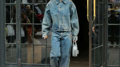 Πώς θα δημιουργήσεις κομψά double denim σύνολα την άνοιξη