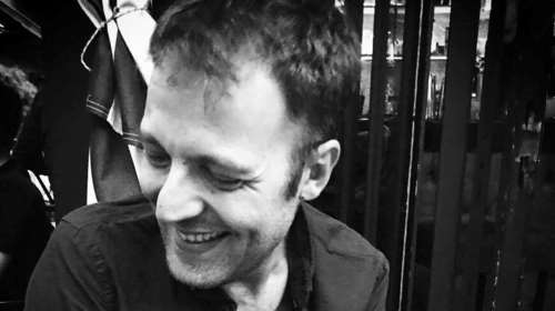 Καυστική απάντηση του Αύγουστου Κορτώ στον Μανώλη Μητσιά: &quot;Ως αδερφή ομολογώ πως έχω προκαλέσει...&quot;