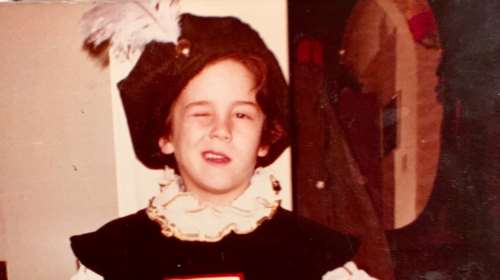 Το αγοράκι της φωτογραφίας είναι πασίγνωστος Ελληνας ηθοποιός - Τον αναγνωρίζετε;