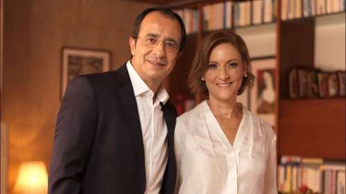 Φιλίππα Καρσερά: Η 46χρονη νέα Πρώτη Κυρία της Κύπρου - Διπλωμάτης, αεικίνητη και μητέρα τεσσάρων παιδιών