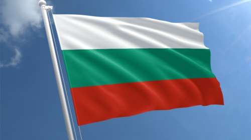 Οργή στη Βουλγαρία για το κάψιμο της σημαίας της σε καρναβάλι της Βόρειας Μακεδονίας