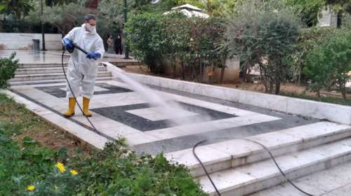 Απολυμαίνεται η Αθήνα- Δράσεις καθαρισμού σε όλο το κέντρο της πόλης [εικόνες]