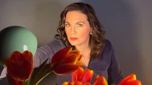 Ολγα Κεφαλογιάννη: Ποζάρει την... μαγική ώρα στην αγκαλιά του συζύγου της [εικόνα]