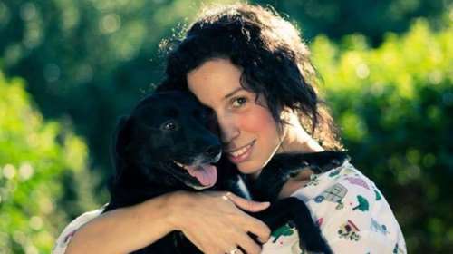 Ελενα Δέδε: Πώς το σοκ για τον Ολιβερ έγινε &quot;σταυροφορία&quot; -  Για κάθε ζώο που υποφέρει και δεν θα μάθουμε ποτέ το όνομά του