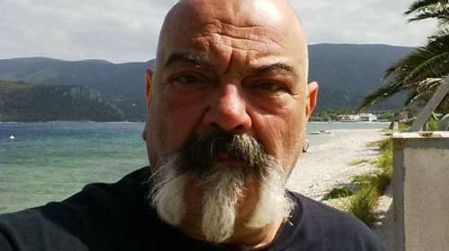 Στο νοσοκομείο ο Στηβ Ντούζος: Είμαι σκύλος, δεν καταλαβαίνω τίποτα [βίντεο]