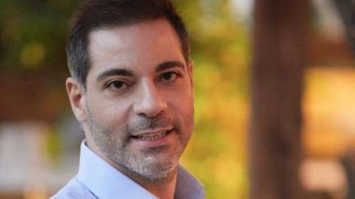 Καταγγελία σοκ από τον δήμαρχο Αλίμου: &quot;Με απειλούν άνθρωποι της νύχτας - Ανάμεσά τους και εν ενεργεία αστυνομικός&quot;