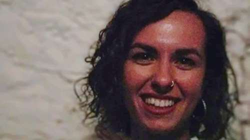 Μελίνα Αλεφαντή: Ποια είναι νεαρή &quot;επαναστάτρια&quot; της Αγ. Παρασκευής που κάνει ΑΝΤΑΡΣΥΑ στην πλατεία